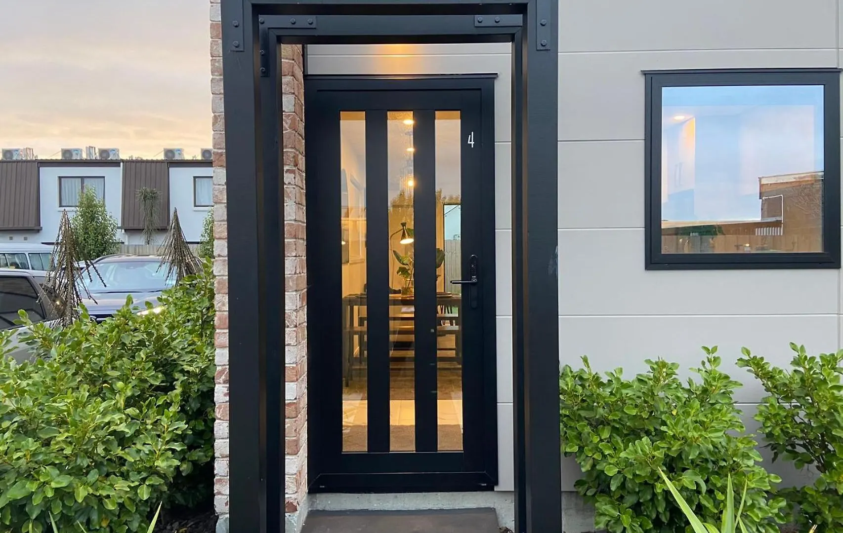 Near Stadium And Railway Station 3 Beds 1 Bath Townhouse With Car Park Onsite 크라이스트처치 0*,  뉴질랜드